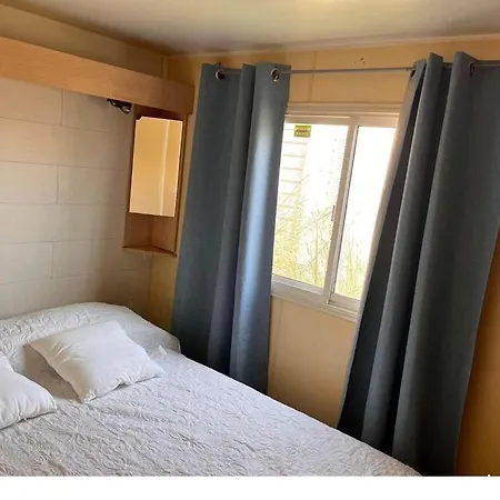 Кемпинг Mobil-home Climatise A 400m De La - Les Fontetes Йер